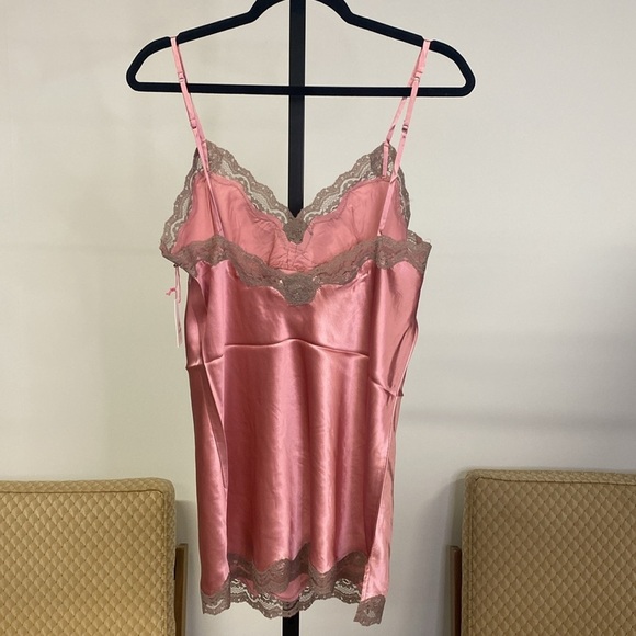 Gold Hawk 100% Silk & Lace Tunic In Cameo Pink - Picture 7 of 13